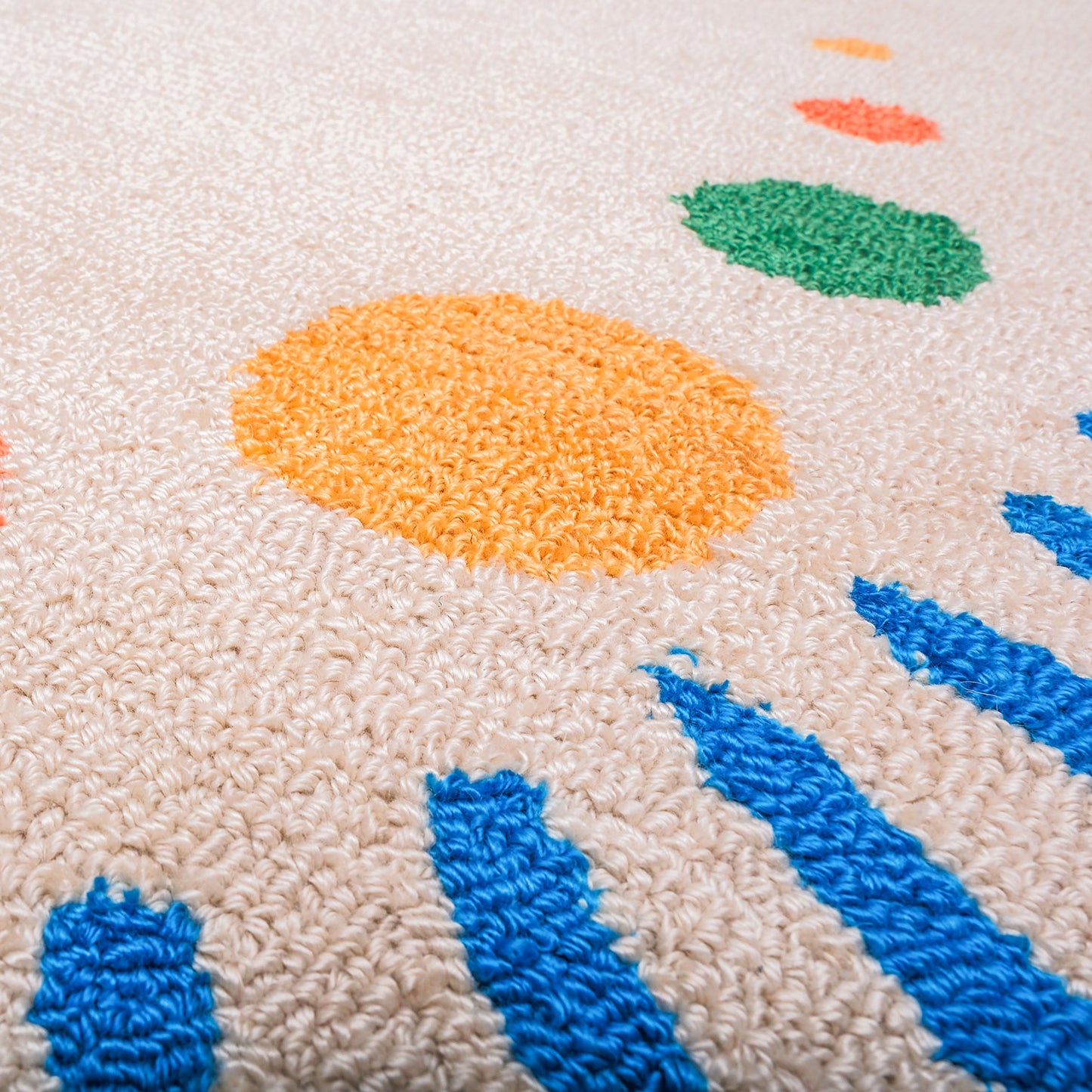 Mito Hand Tufted PET Carpet